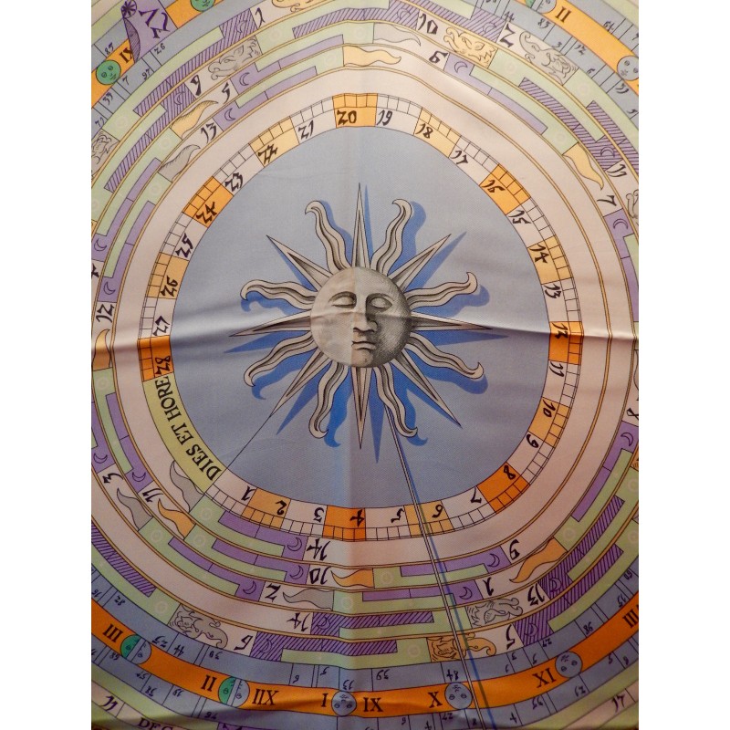 Carré Hermès Vintage Collector Astrologie - Soie - Motif Signes Astrologiques - État Impeccable