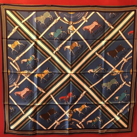 Carré foulard Hermès Couvertures et tenues de jour double face