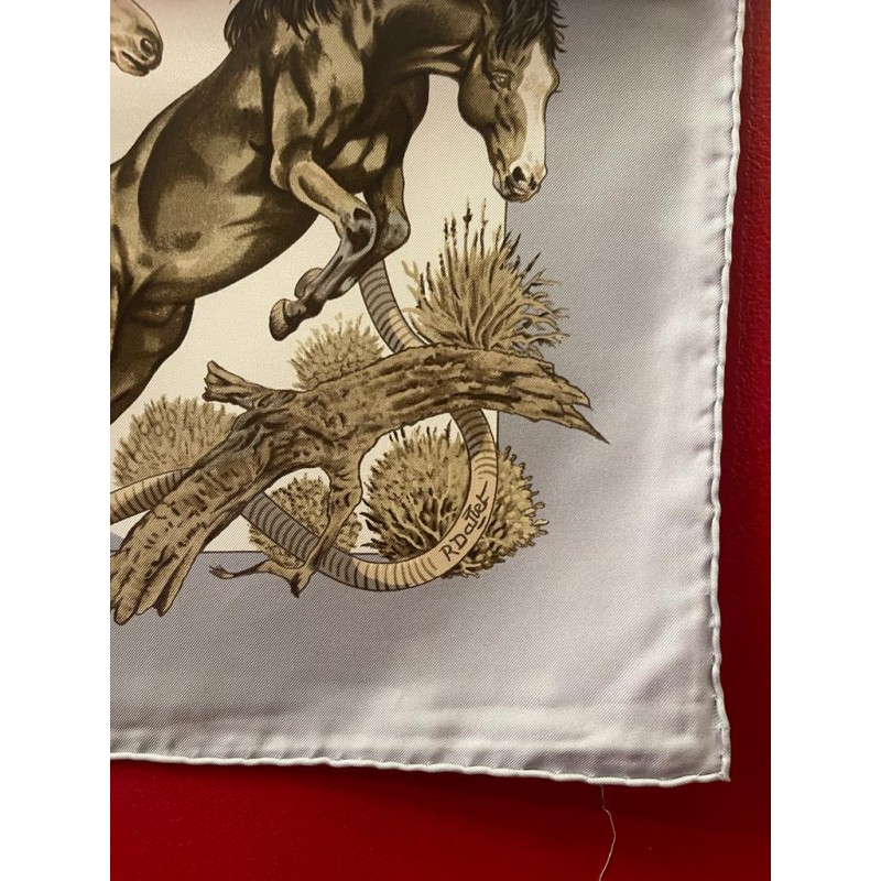 Carr Foulard Herm s Les Mustangs carr-foulard-herm-s-les-mustangs