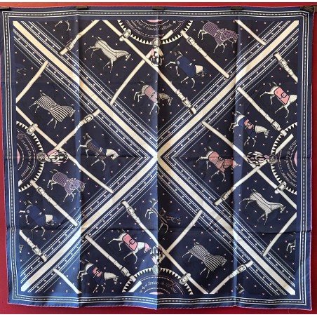 Carré foulard Hermès Couvertures et tenues de jour double face