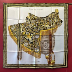 Carré foulard Hermès selle...