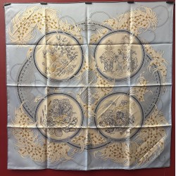 Carré foulard Hermès...