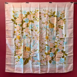 Carré foulard Hermès...