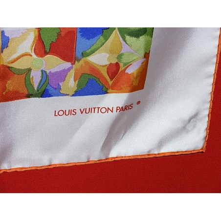 Lot - LOUIS VUITTON Foulard triangulaire en coton imprimé figurant
